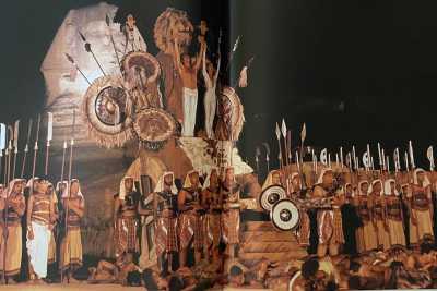 Bari, la storia dell'Orchestra del Petruzzelli e di quell'Aida rappresentata "sotto le Piramidi"  